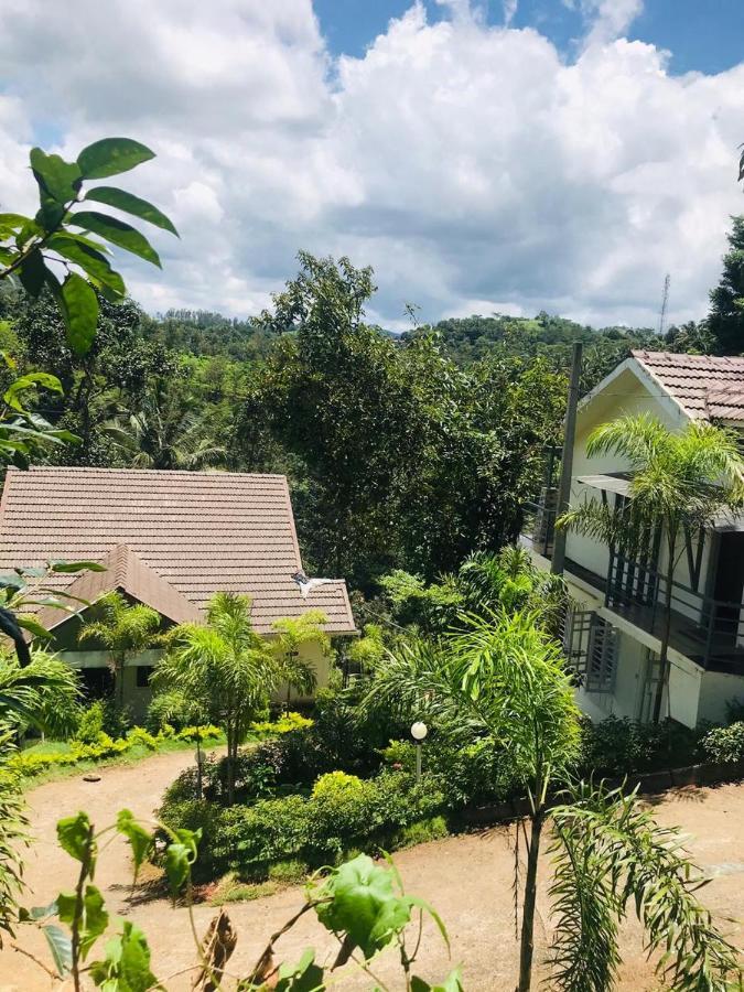 Letstay Vythiri Hill Palace Eksteriør billede
